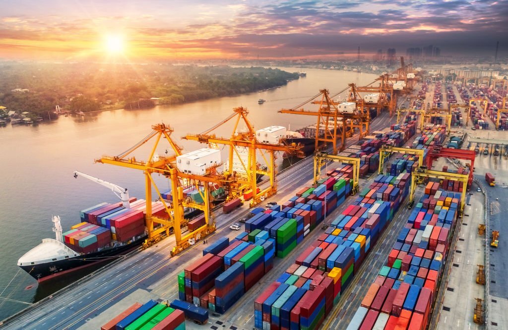 ¿Cuánto cuesta importar un carro a República Dominicana? Todo lo que tienes que saber Container
