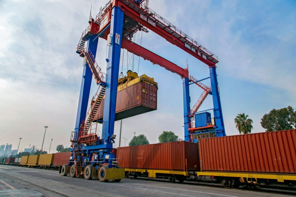40ft Shipping Container Dimensions, Measurements, and Weight 40ft shipping container dimensions