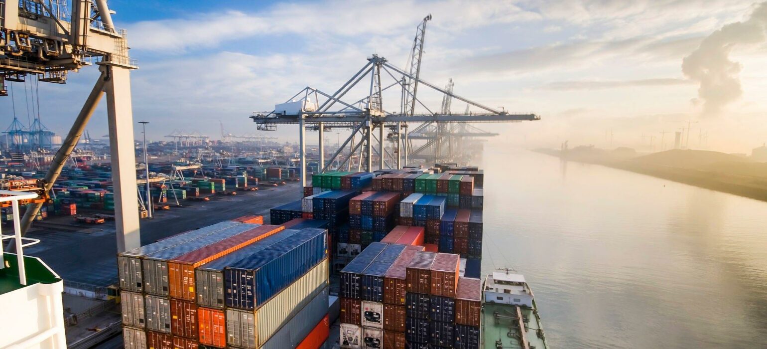 how did standardized containers improve shipping