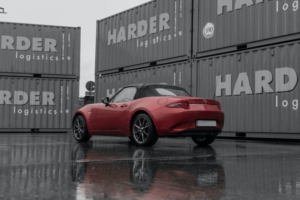 Car Shipping Container: What You Need To Know aron yigin Vv9jF tI9sE unsplash 1 min
